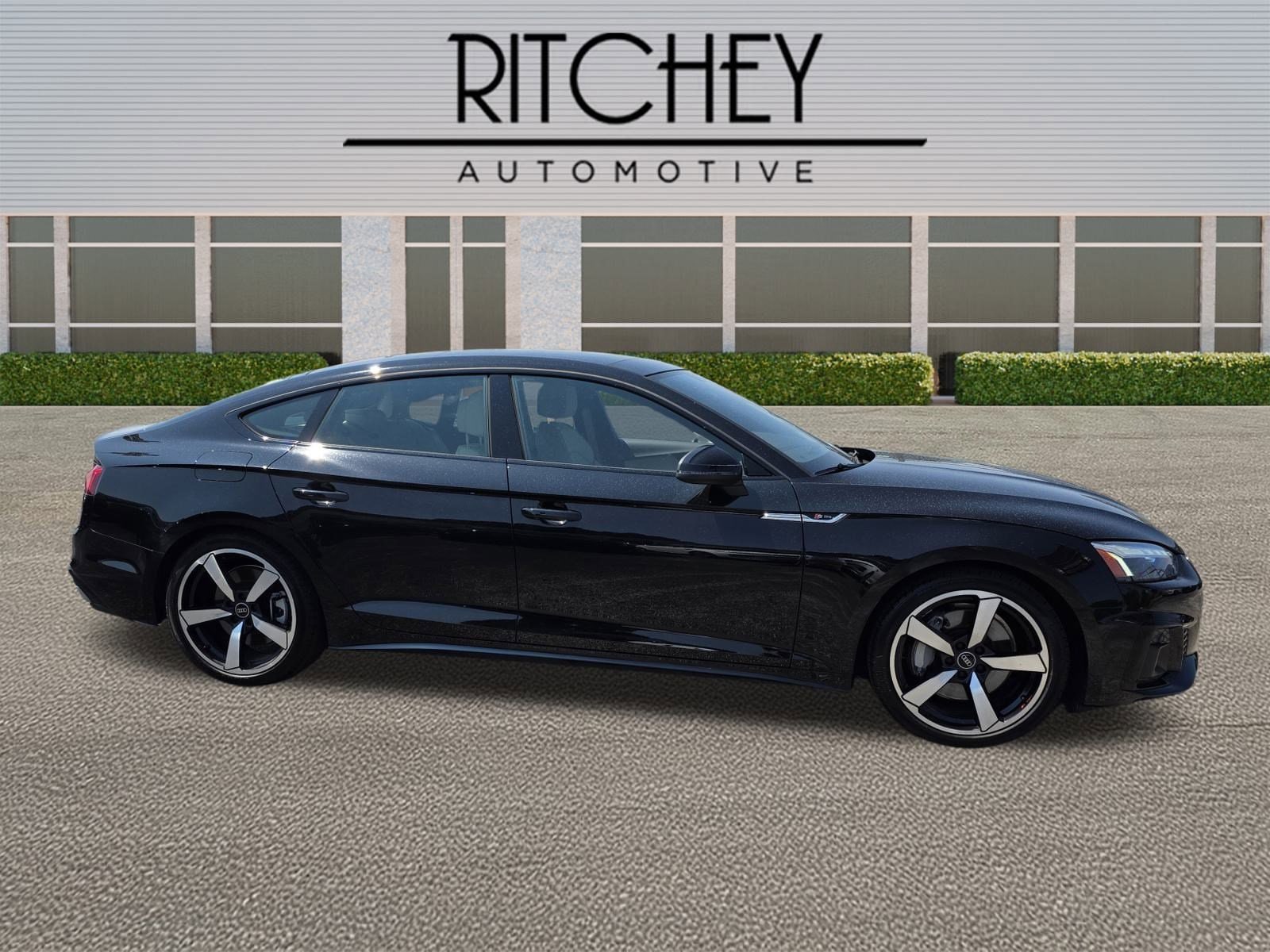 audi a5 sportback 2025 WAUFACF52SA013810 image audi a5 sportback 2025 WAUFACF52SA013810 image
